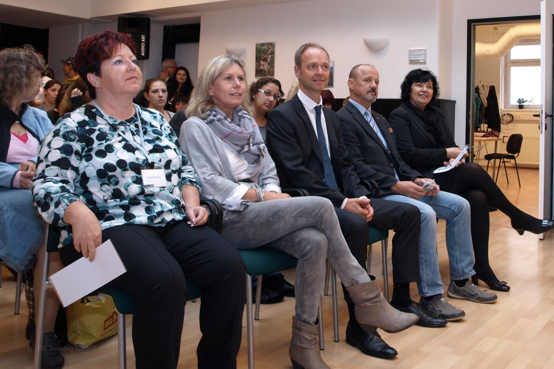 OLYMPUS DIGITAL CAMERA ZIB Training