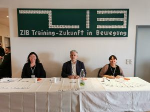 Kritische Blicke der Jury