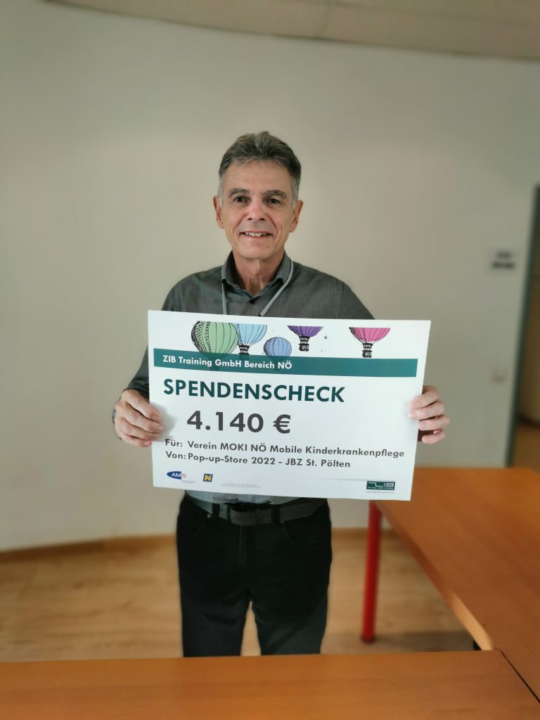 Spendenübergabe durch Martin Campregher